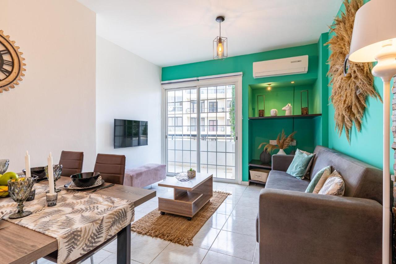 Araminta 2-Bedroom Apartment In ลาร์นาคา ภายนอก รูปภาพ